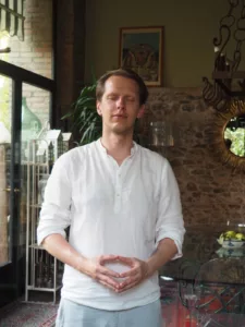 Hypnotherapist Mateusz Bajerski, London
